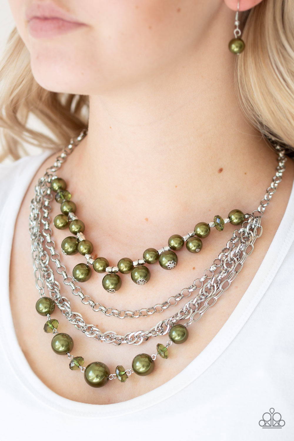 Rockin' Rockette- Green Necklace And Earrings