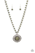 Cargar imagen en el visor de la galería, Sahara Suburb- Green/Silver Necklace And earrings
